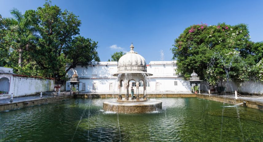 5. Saheliyon Ki Bari